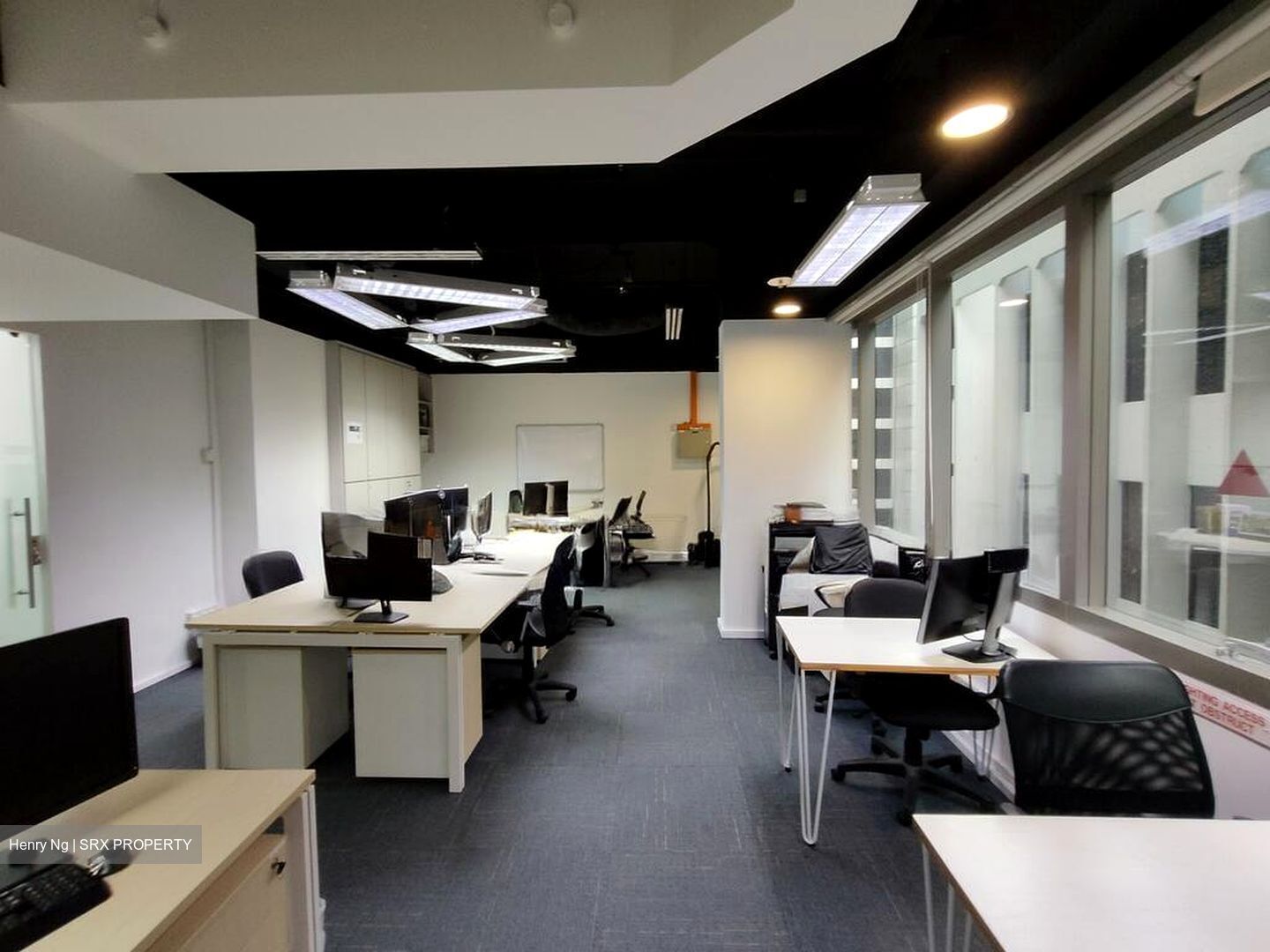 Robinson 112 (D1), Office #510067461
